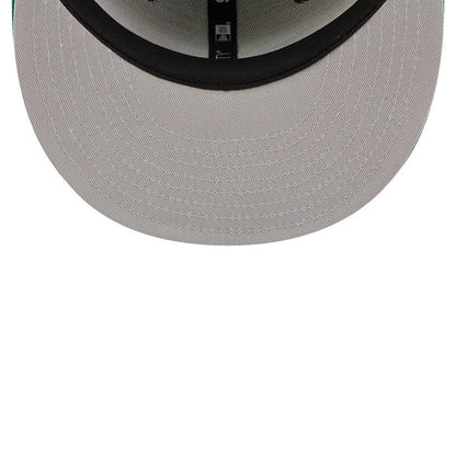 Pictured is this NFL Philadelphia Eagles 9FIFTY Snapback cap in camo & green. 3