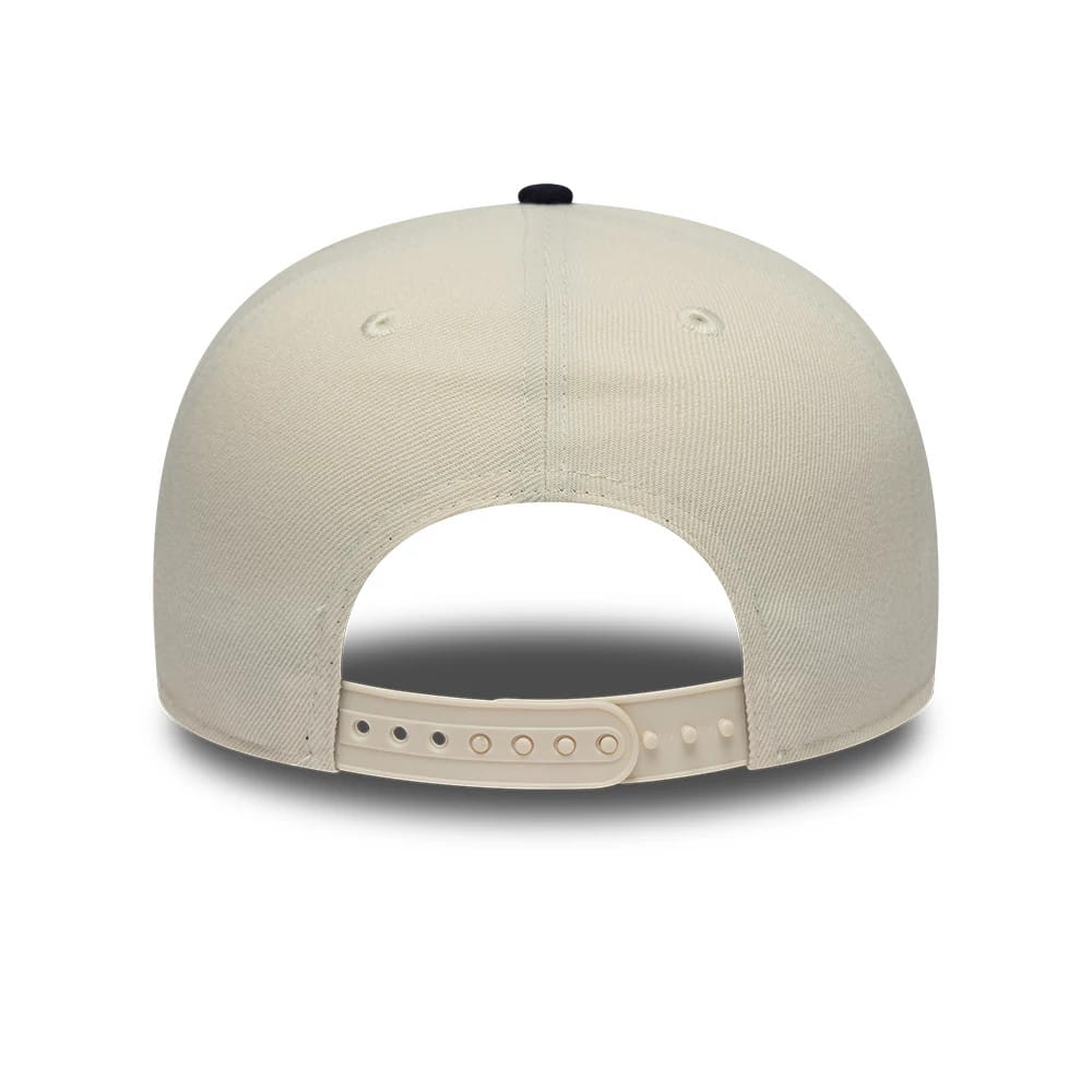 Pictured is this MLB Ombre Script Detroit Tigers 9FIFTY Snapback cap in light beige. 6