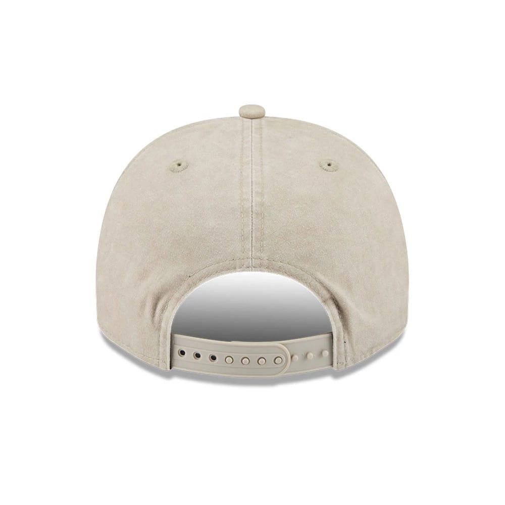 Pictured is this NBA Vancouver Grizzlies 9FIFTY A-Frame Snapback cap in light beige. 6