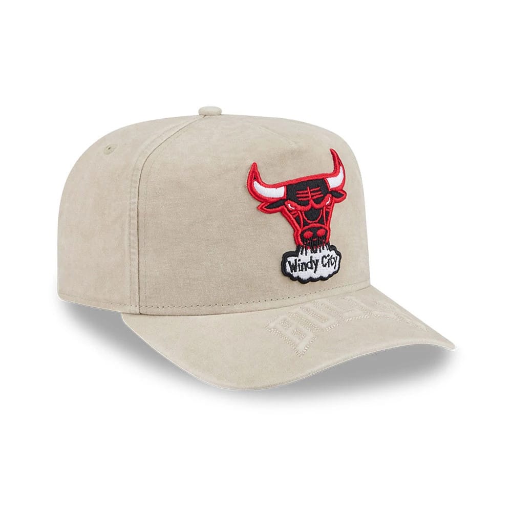 Pictured is this NBA Chicago Bulls 9FIFTY A-Frame Snapback cap in light beige. 4