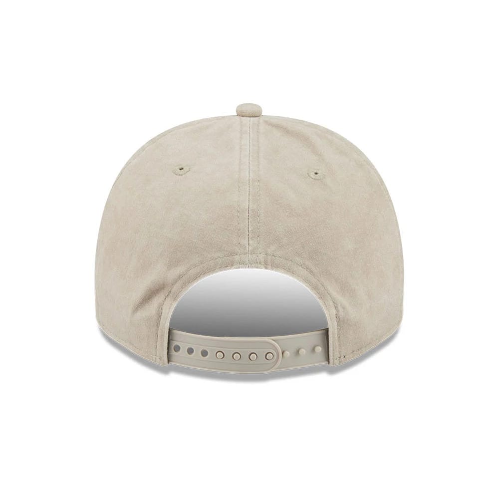 Pictured is this NBA LA Lakers 9FIFTY A-Frame Snapback cap in light beige. 6