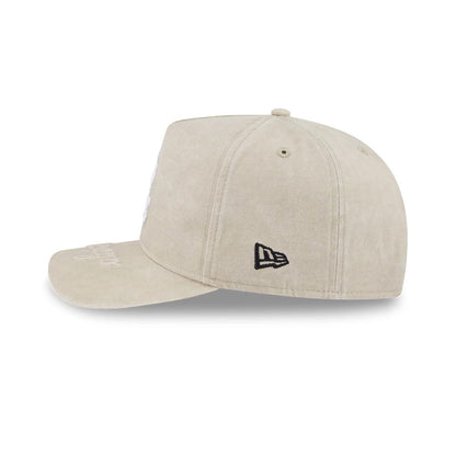 Pictured is this MLB Chicago White Sox 9FIFTY A-Frame Snapback cap in light beige. 4