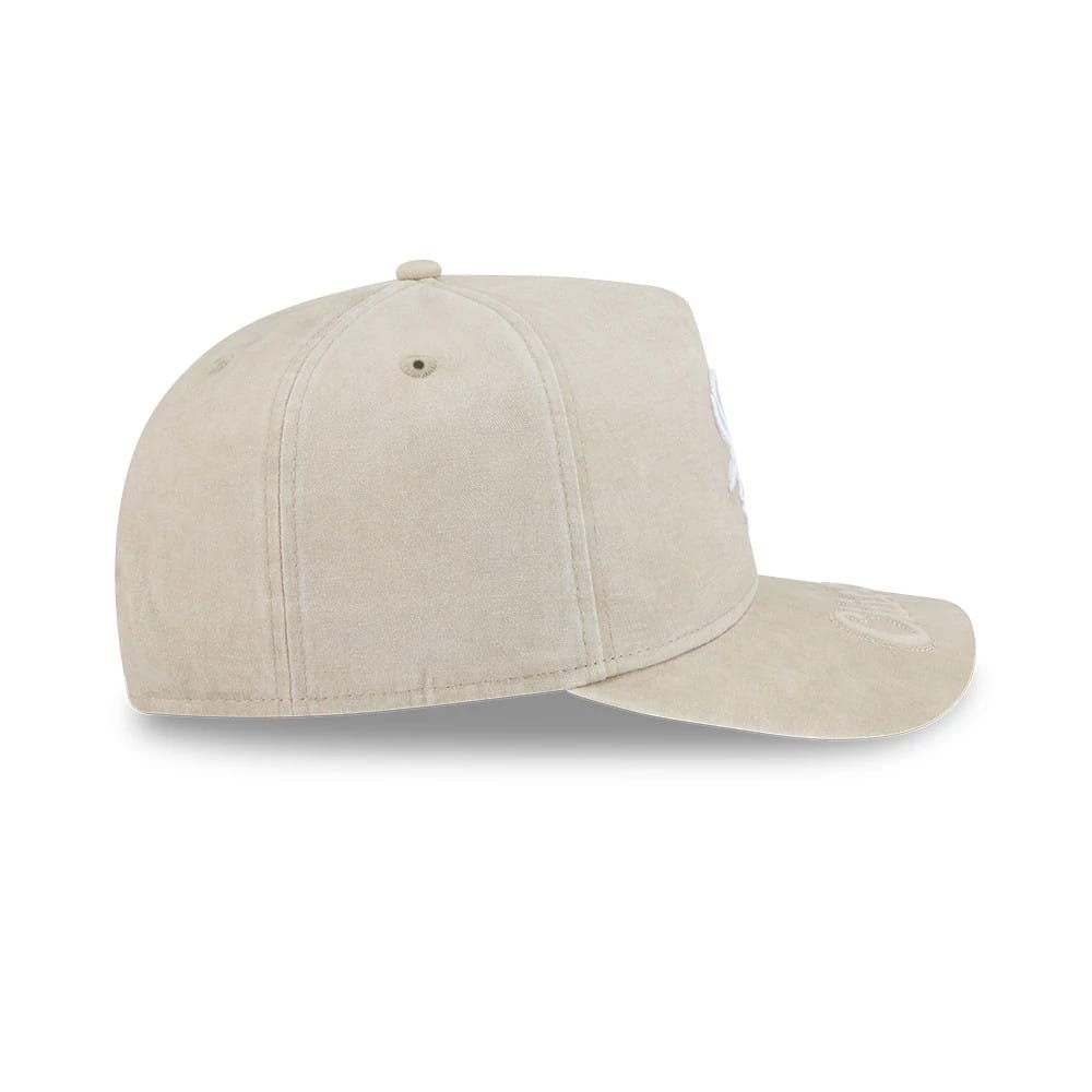 Pictured is this MLB Chicago White Sox 9FIFTY A-Frame Snapback cap in light beige. 5