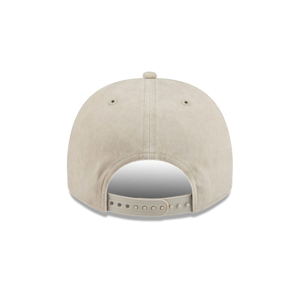 Pictured is this MLB Chicago White Sox 9FIFTY A-Frame Snapback cap in light beige. 7