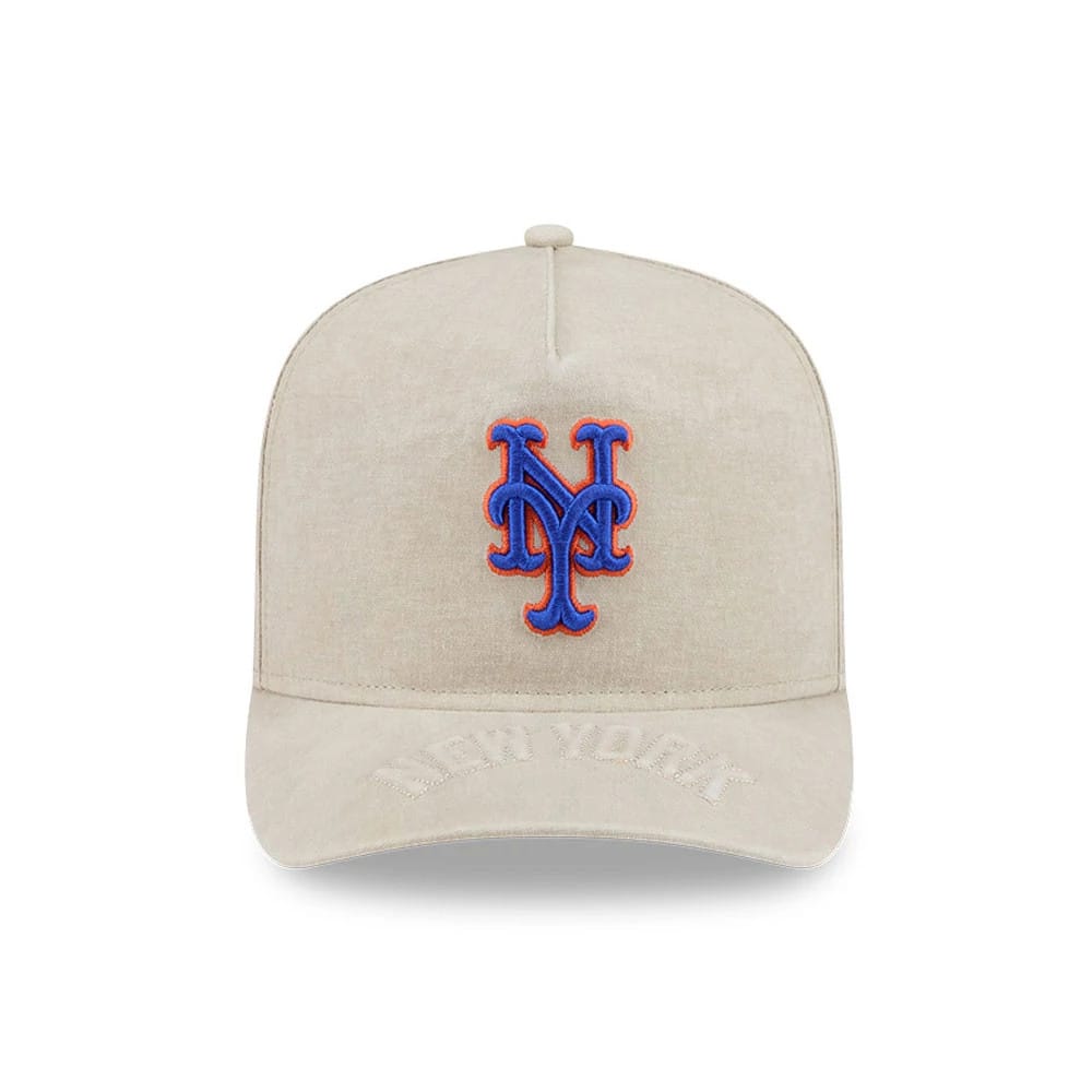 Pictured is this MLB New York Mets 9FIFTY A-Frame Snapback cap in light beige. 3