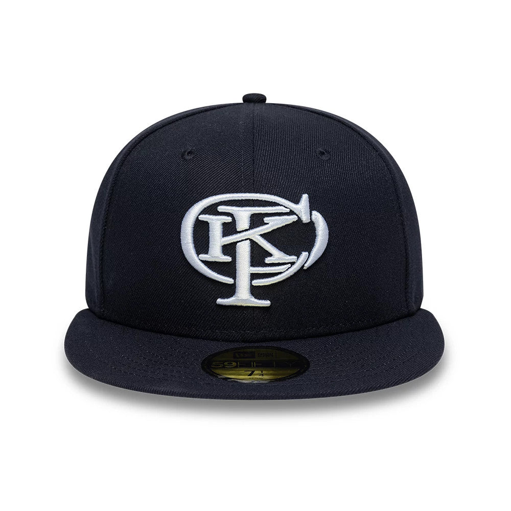 Pictured is this Gettomasa X New Era 59FIFTY Fitted cap in navy. 3
