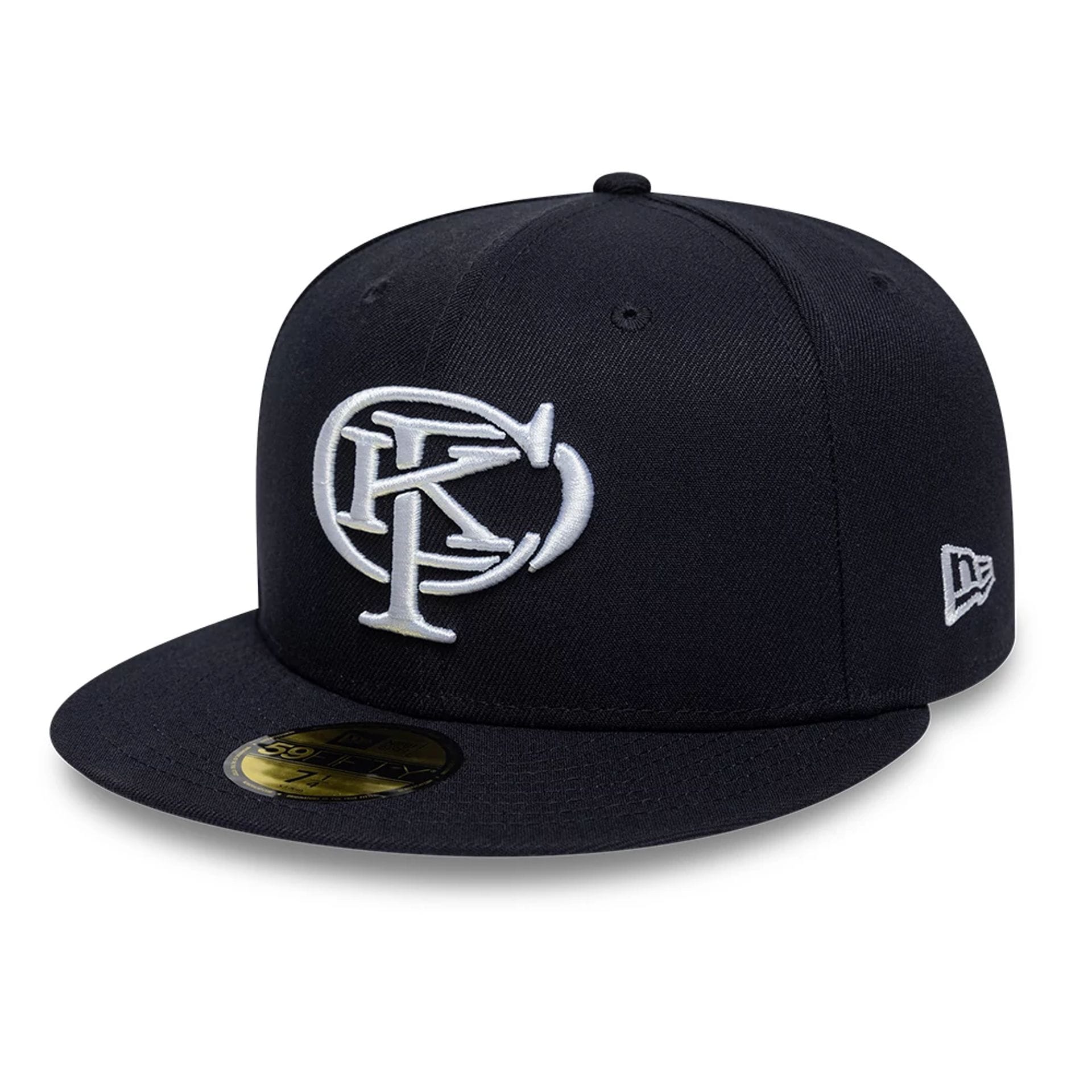 Pictured is this Gettomasa X New Era 59FIFTY Fitted cap in navy. 1