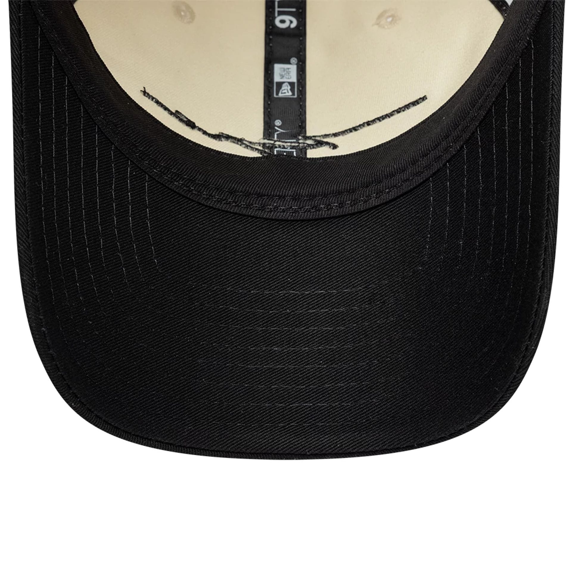 Pictured is this Gettomasa X New Era 9TWENTY Adjustable cap in light beige. 7