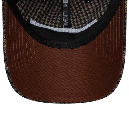 Pictured is this Houndstooth Paris Saint-Germain 9TWENTY cap in brown. 5