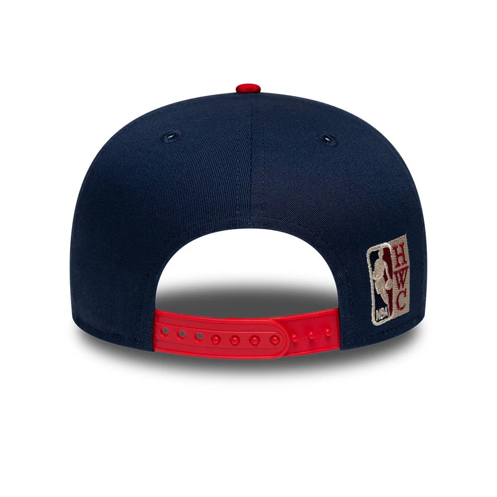 Pictured is this NBA Hardwood Classic New Jersey Nets 9FIFTY Snapback cap in dark blue. 4