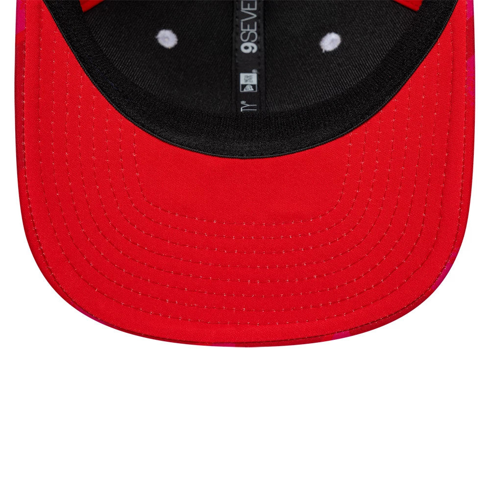 Pictured is this The Hundred 2026 Welsh Fire Tan Cymreig 9SEVENTY Stretch Snap Adjustable cap in red. 7