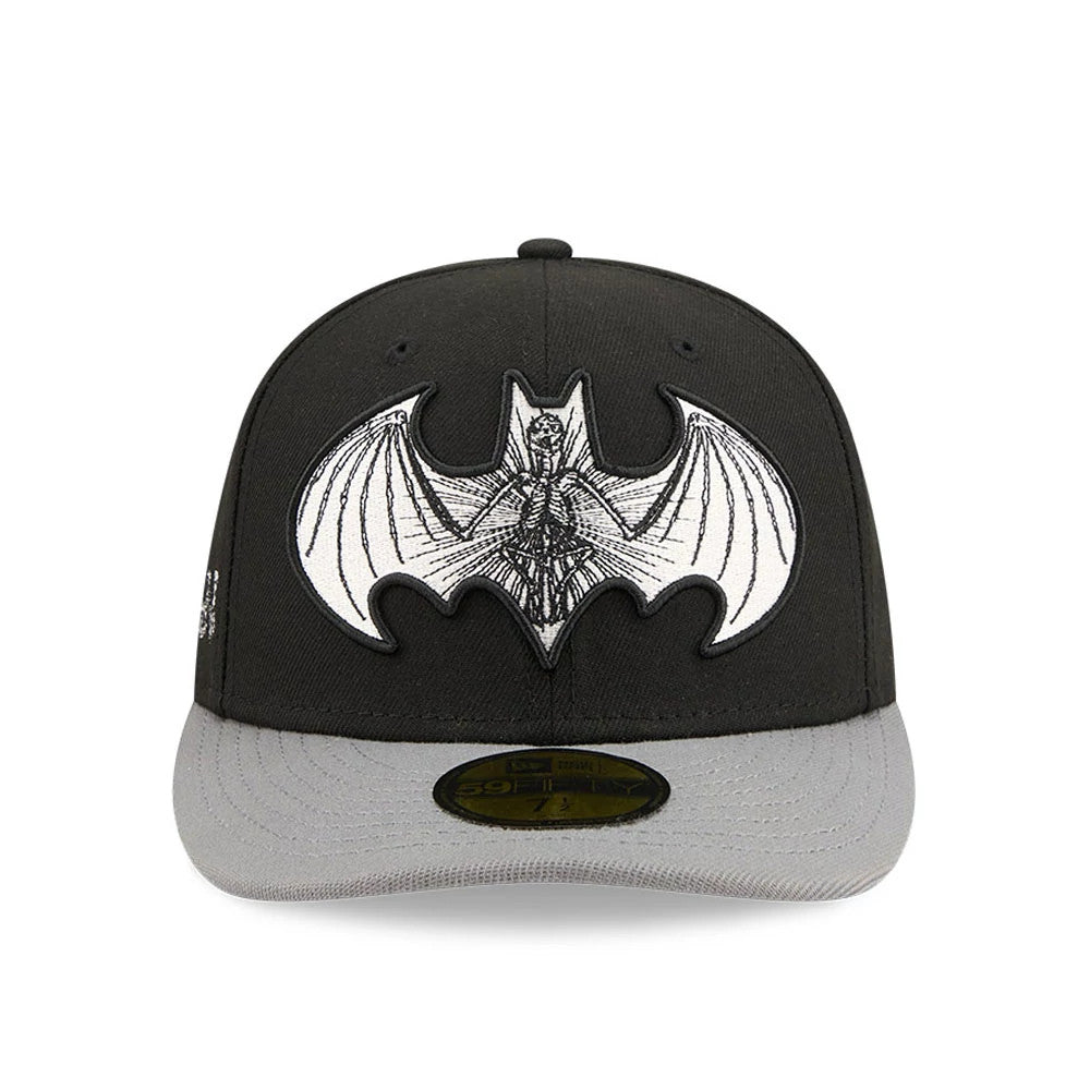 Pictured is this DC Batman 59FIFTY Fitted cap in black. 3