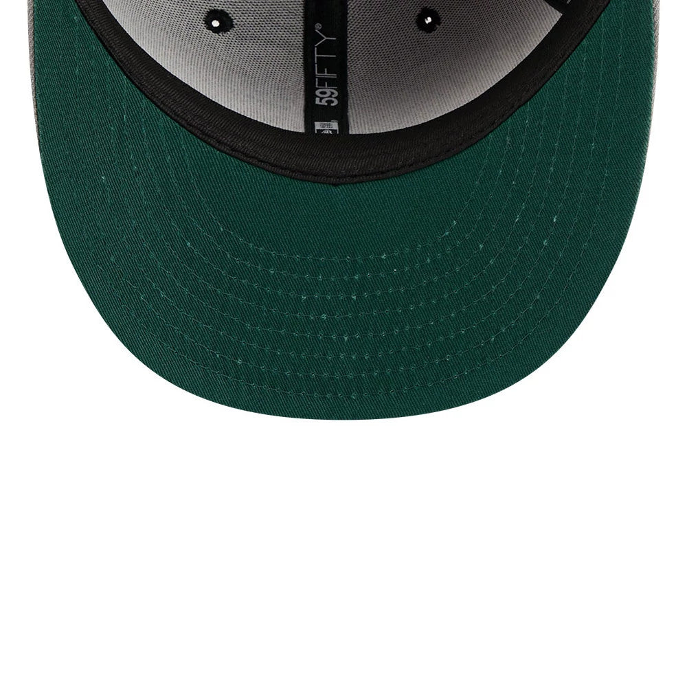 Pictured is this DC Batman 59FIFTY Fitted cap in black. 2