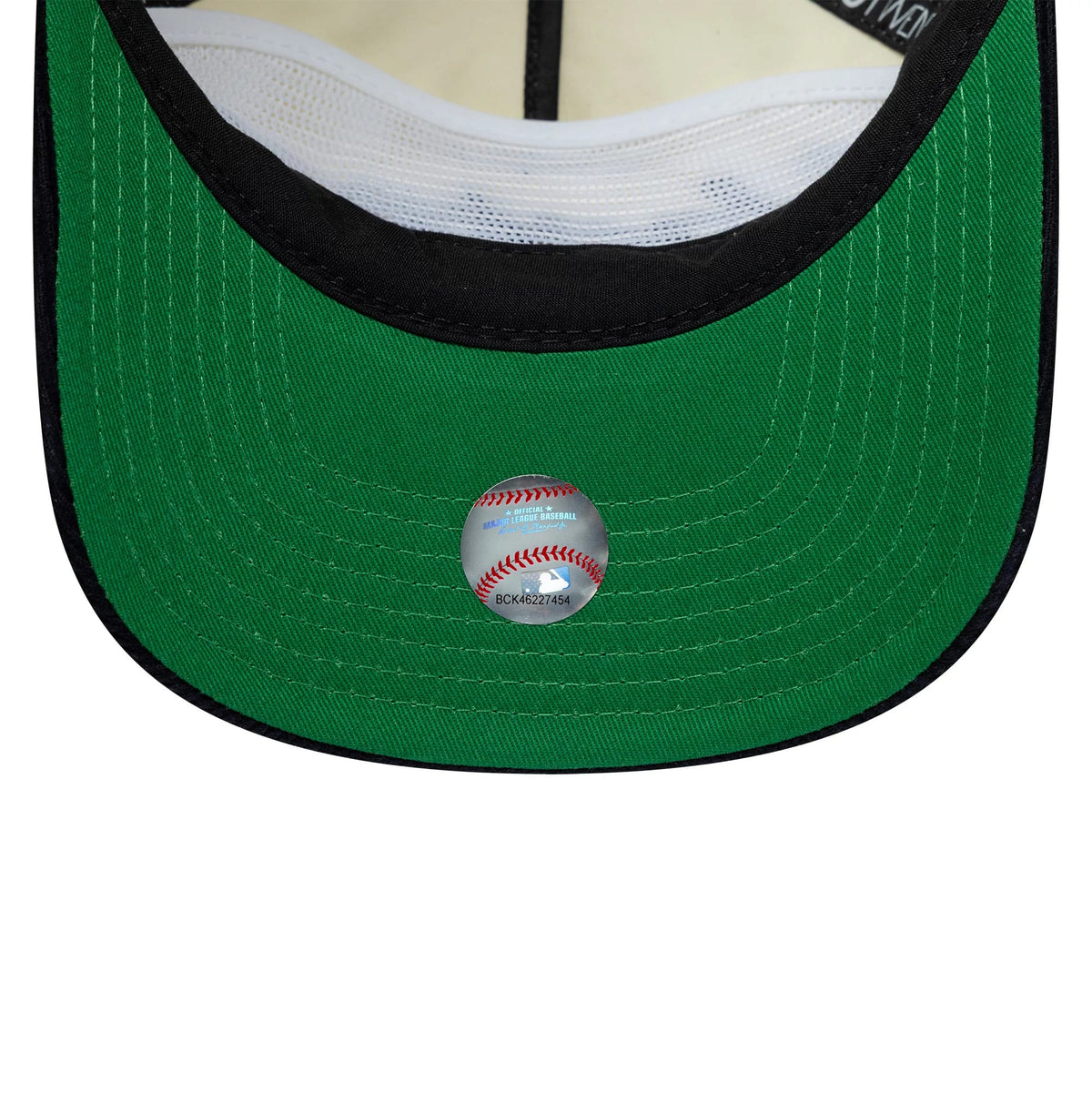 Pictured is this MLB Retro Dynasty New York Yankees 19TWENTY cap in cream & navy. 2