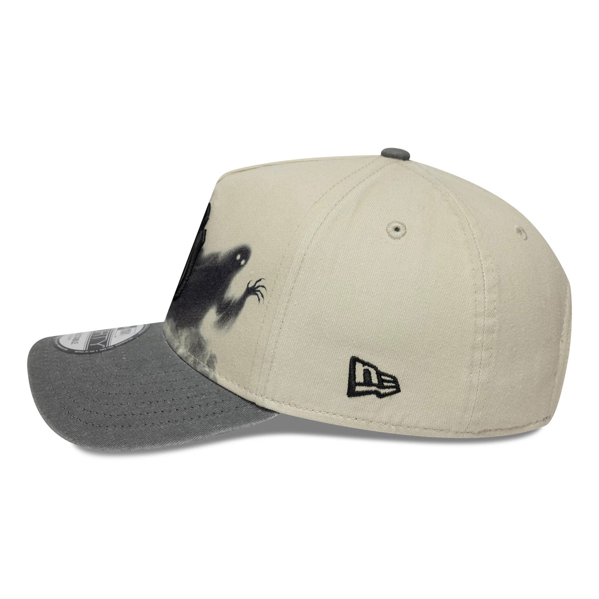 Pictured is this MLB Spectral New York Yankees 9FORTY A-Frame cap in Cream & Grey. 4