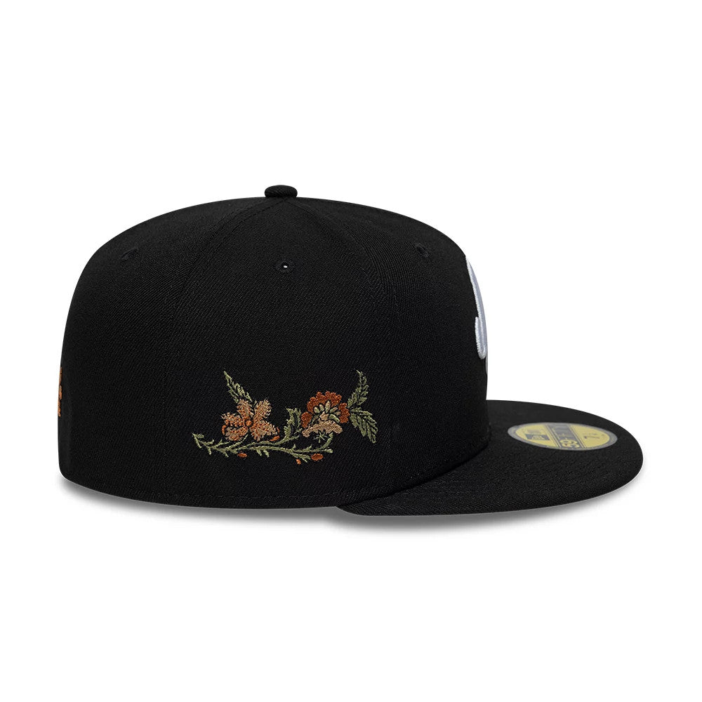 Pictured is this New Era Floral 59FIFTY Fitted cap in black. 5