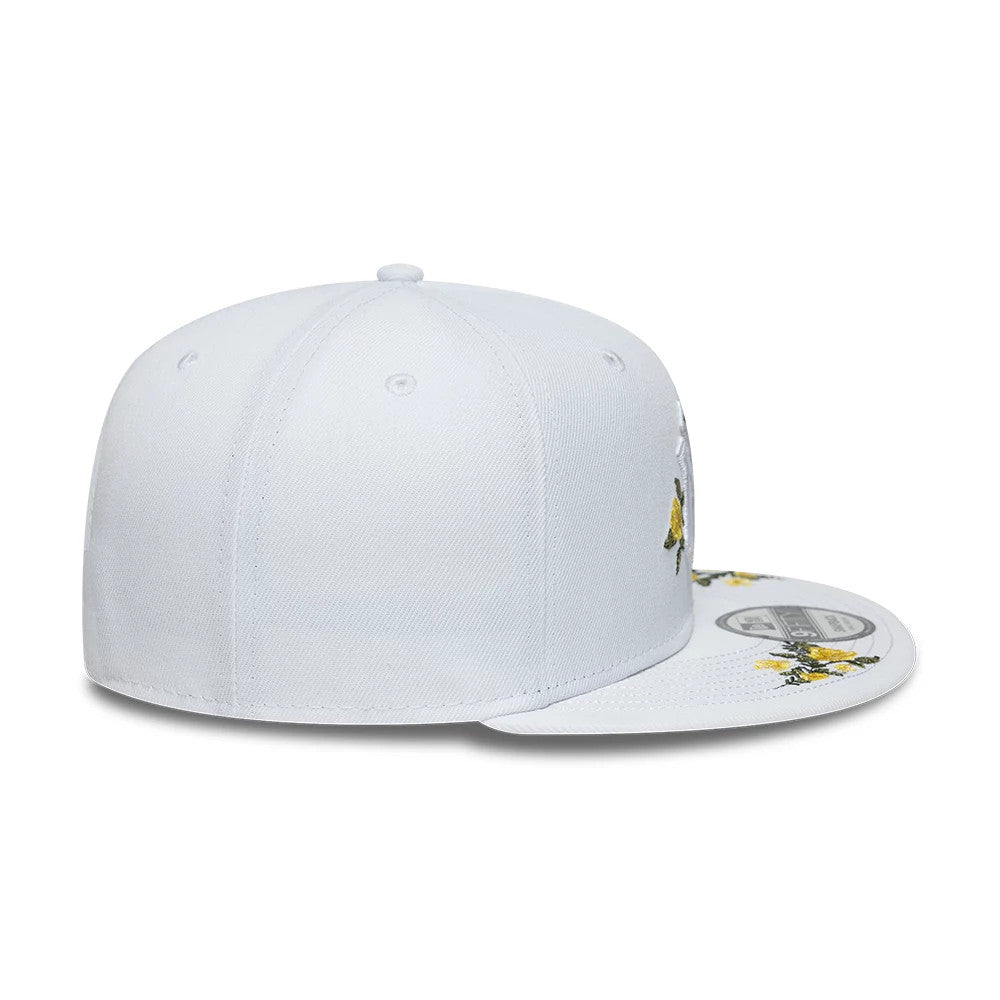 Pictured is this MLB Floral New York Yankees 9FIFTY Snapback cap in white. 6