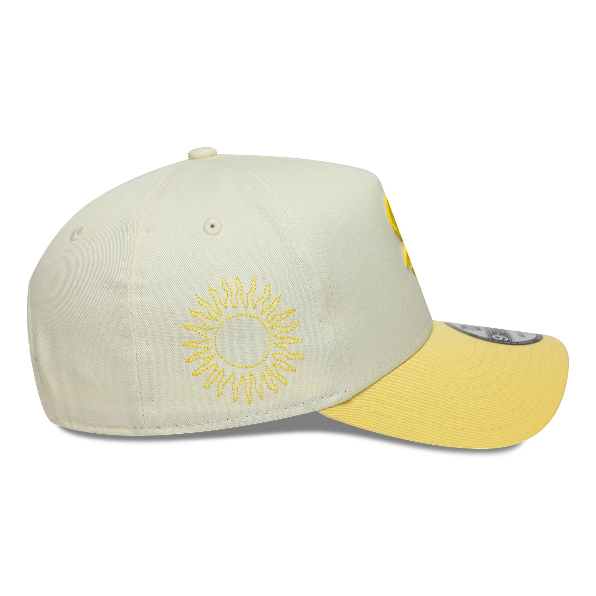 Pictured is this MLB Icon E-Frame Chicago White Sox 9FORTY A-Frame cap in white. 7