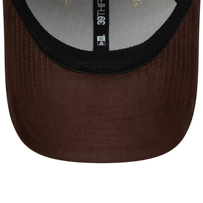 Pictured is this New Era Suede Visor 39THIRTY Stretch Fit cap in light beige. 7
