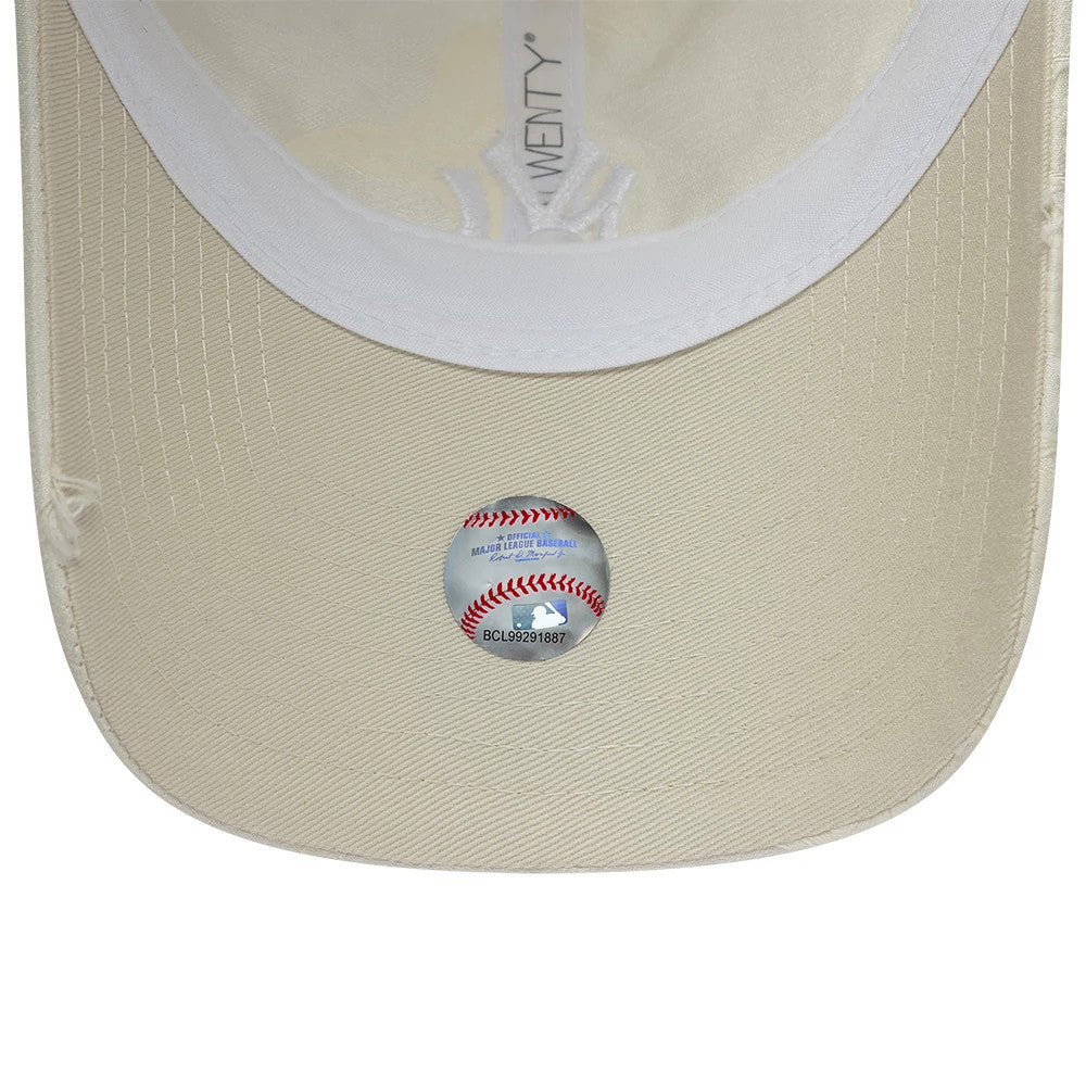 Pictured is this MLB Frayed New York Yankees 9TWENTY cap in light beige. 7