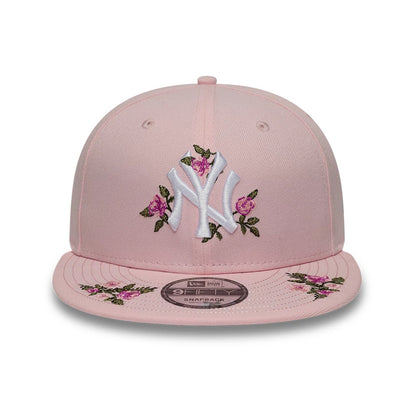 Pictured is this MLB Floral New York Yankees 9FIFTY Snapback cap in pastel pink. 3