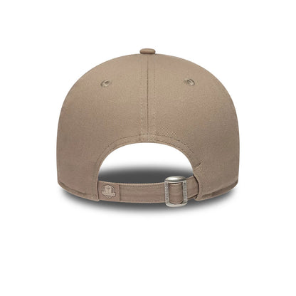 Pictured is this Ryder Cup 2027 9FORTY cap in light brown. 6