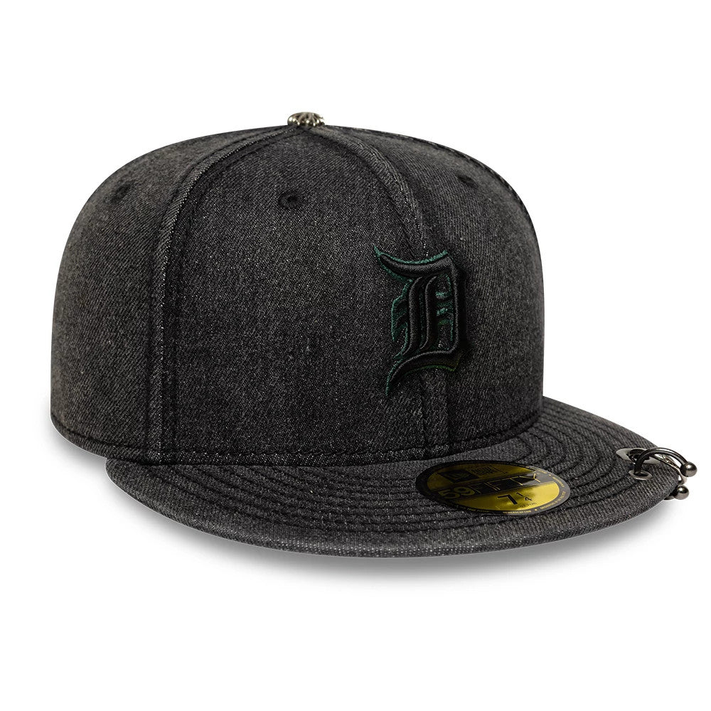 Pictured is this MLB Hardware Detroit Tigers 59FIFTY Fitted cap in black. 3