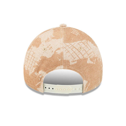 New York Yankees MLB Fall Story Dark Beige New Era 9FORTY A-Frame Adjustable Cap, rear view showing a beige and white abstract pattern on the structured crown, with eyelets and a cream adjustable snap closure.