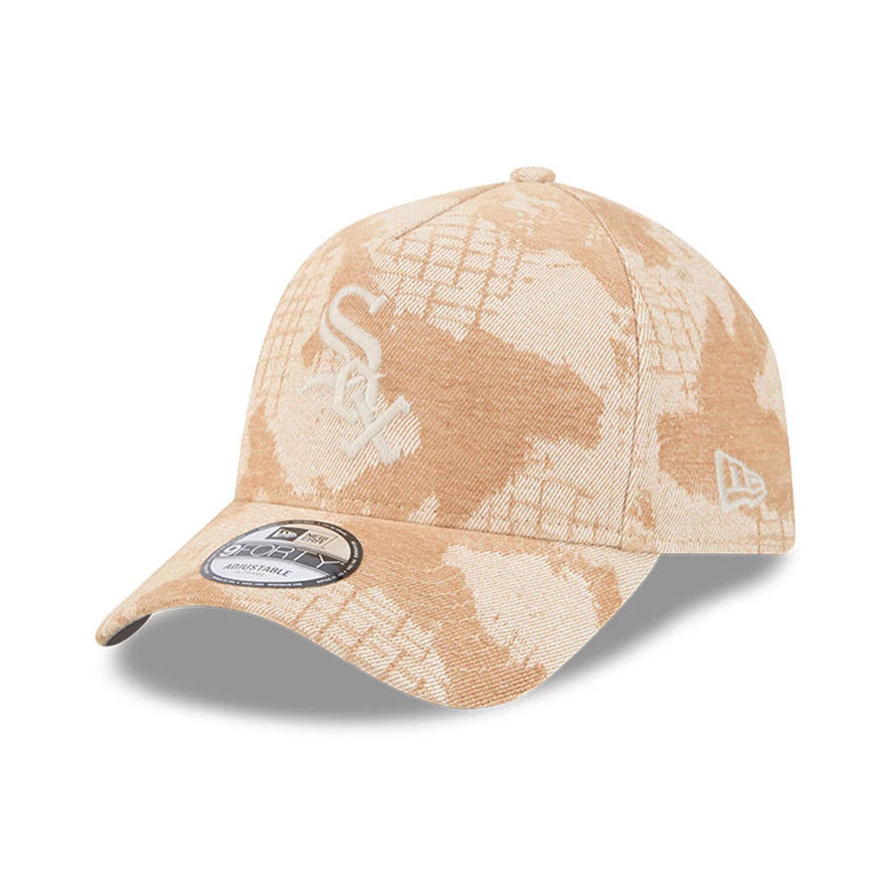 Chicago White Sox MLB Fall Story Beige New Era 9FORTY A-Frame Adjustable Cap, three-quarter view showing the white embroidered Sox logo on the front panel, complemented by a beige camouflage pattern and a 9FORTY size sticker on the curved visor.