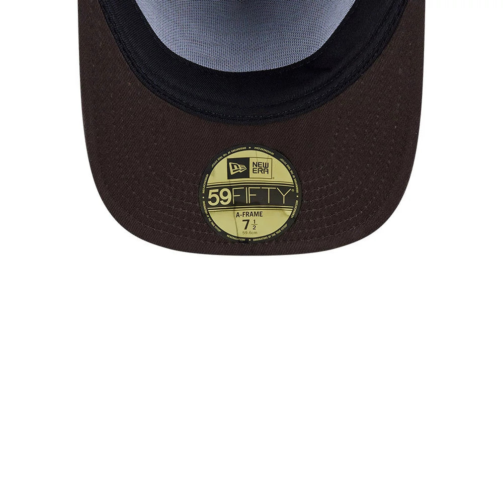 Chicago Bulls NBA Hardwood Classic Brown New Era 59FIFTY A-Frame Fitted Cap, inside view showing the grey undervisor with black sweatband and taping, featuring a gold 59FIFTY size sticker on the brown visor.