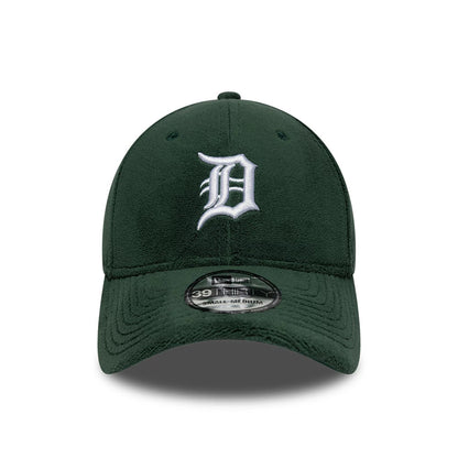 Pictured is this MLB Fleece Detroit Tigers 39THIRTY Stretch Fit cap in dark green. 2