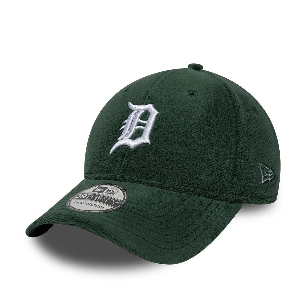 Pictured is this MLB Fleece Detroit Tigers 39THIRTY Stretch Fit cap in dark green. 1