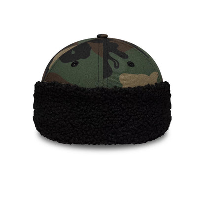 Pictured is this MLB Chicago White Sox 39THIRTY Downflap Stretch Fit cap in black. 6