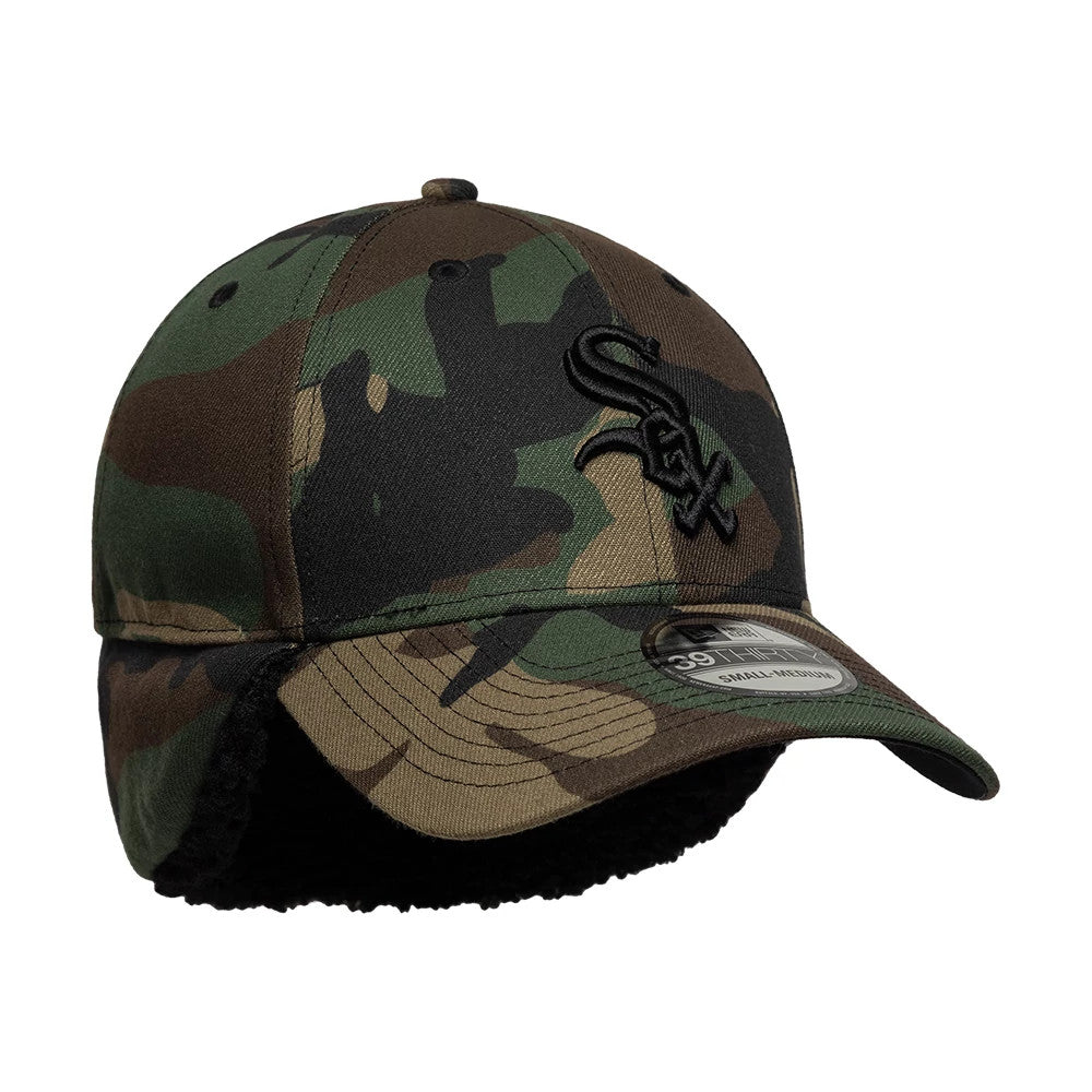 Pictured is this MLB Chicago White Sox 39THIRTY Downflap Stretch Fit cap in black. 8