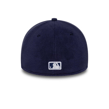 Pictured is this MLB Fleece LA Dodgers 39THIRTY Stretch Fit cap in navy. 4