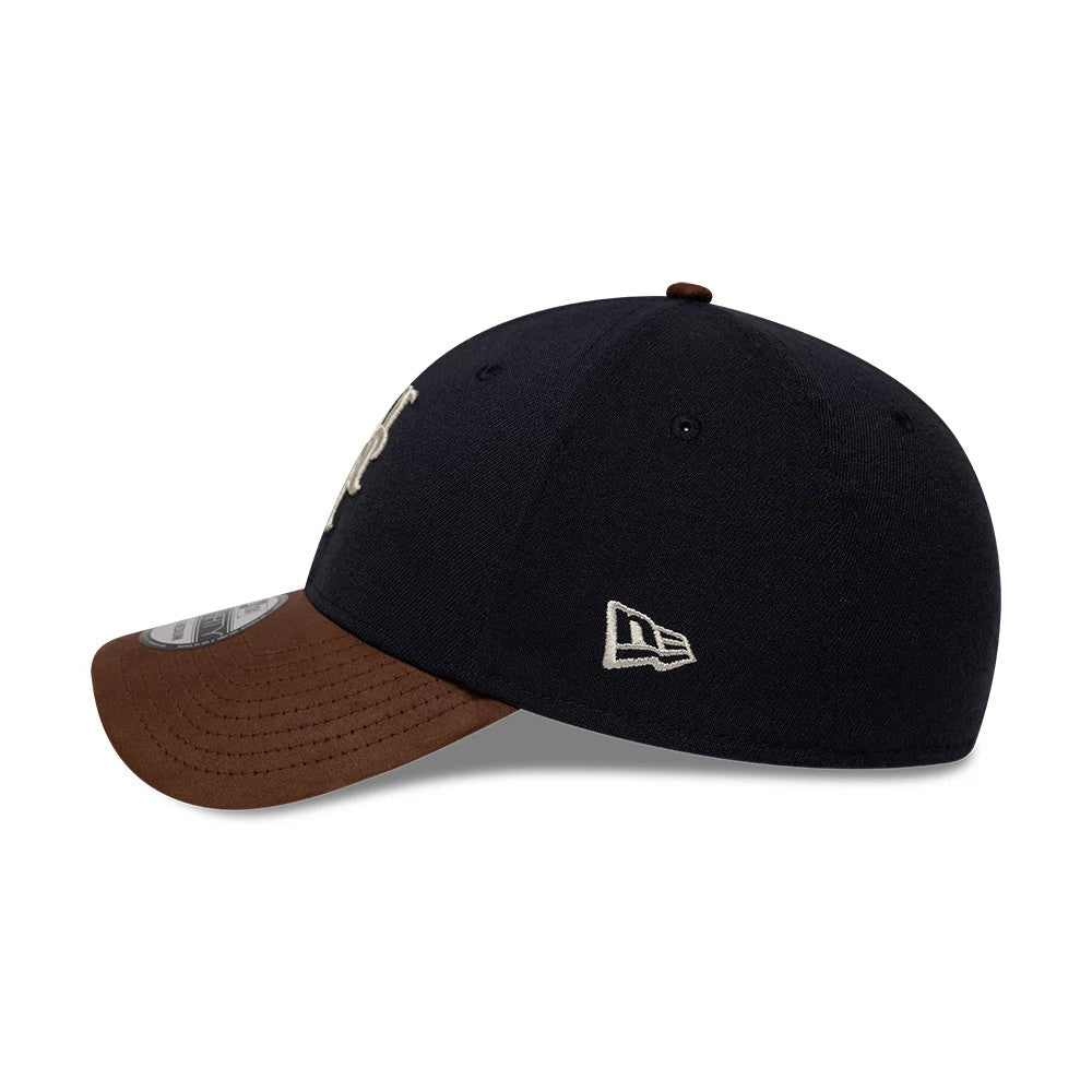 Pictured is this MLB Faux Suede New York Mets 39THIRTY Stretch Fit cap in navy & brown. 4