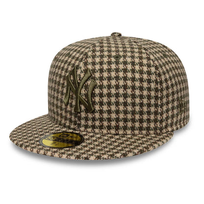 Pictured is this MLB Houndstooth New York Yankees 59FIFTY Fitted cap in dark green. 1