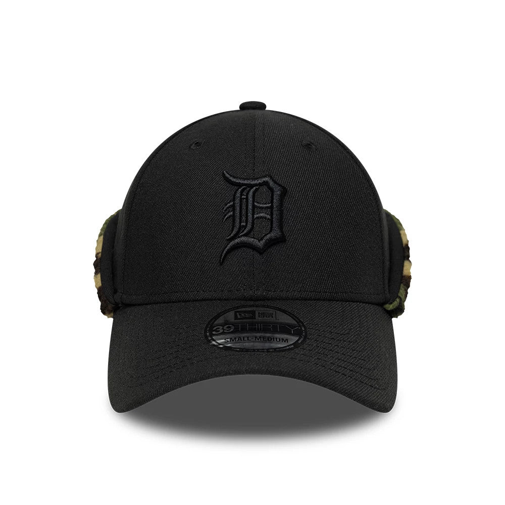Pictured is this MLB Detroit Tigers 39THIRTY Downflap Stretch Fit cap in black. 2
