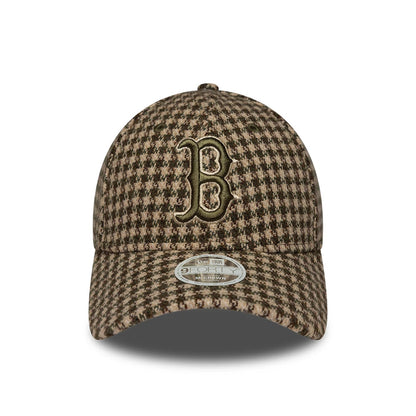 Pictured is this Womens MLB Houndstooth Boston Red Sox 9FORTY M-Crown cap in green. 2