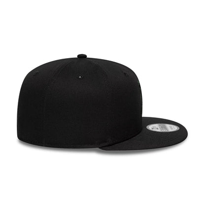 Pictured is this MLB Outline Detroit Tigers 9FIFTY Snapback cap in black. 5