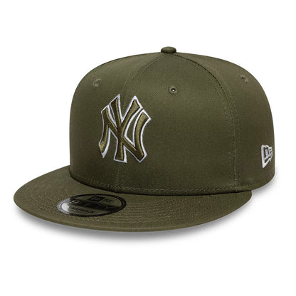 Pictured is this MLB Outline New York Yankees 9FIFTY Snapback cap in green. 1