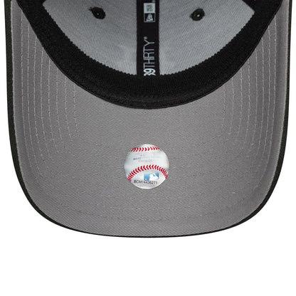 Pictured is this MLB Melton New York Mets 39THIRTY Stretch Fit cap in dark green. 2