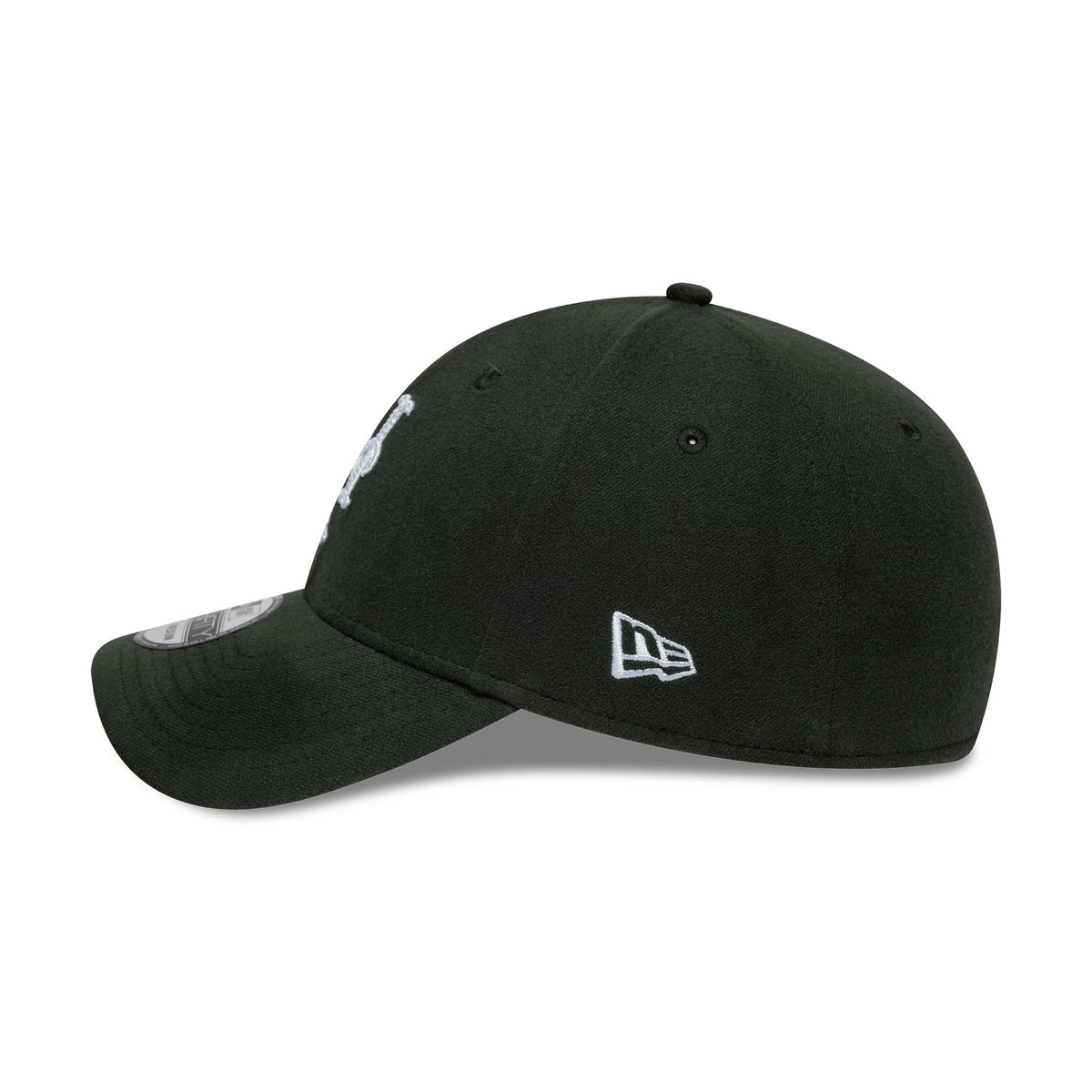 Pictured is this MLB Melton New York Mets 39THIRTY Stretch Fit cap in dark green. 6