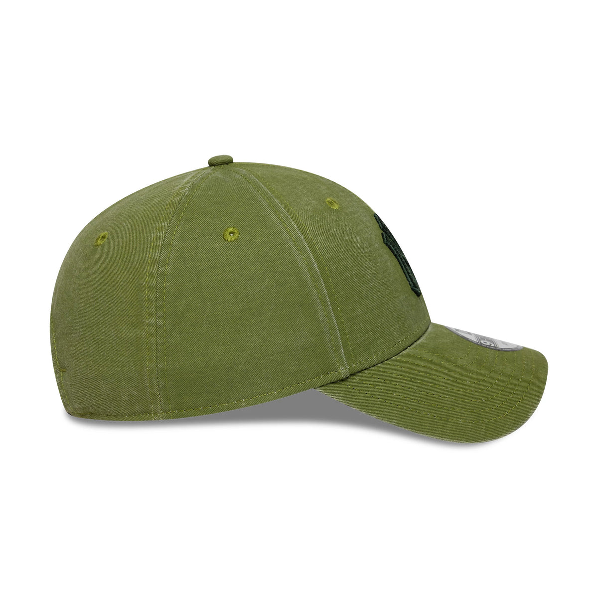 New York Yankees MLB Ombre Green New Era 9FORTY Adjustable Cap, side view showing the dark embroidered New York Yankees logo on the front panel, curved green visor with 9FORTY size sticker, and matching green eyelets on the structured crown.