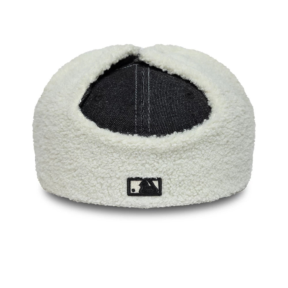 Pictured is this MLB Denim LA Dodgers Dogear 59FIFTY Fitted cap in black. 5