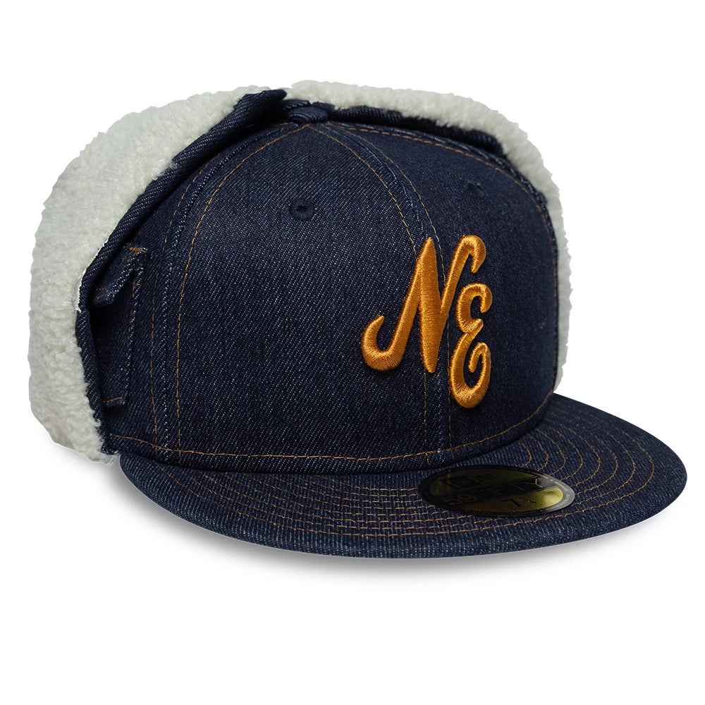 Pictured is this New Era Denim Dogear 59FIFTY Fitted cap in navy. 4