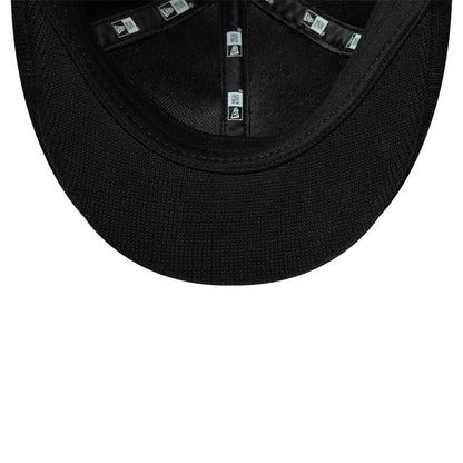 Pictured is this MLB Knitted New York Yankees Duckbill cap in black. 5