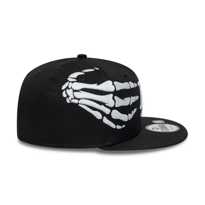 Pictured is this MLB Halloween Glow In The Dark Hands LA Dodgers 9FIFTY Snapback cap in black. 5