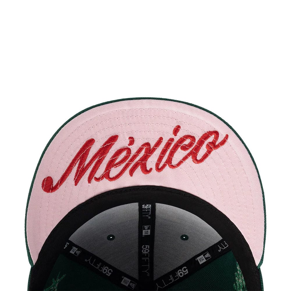 Pictured is this New Era Mexico Rotulos New Era 59FIFTY Fitted cap in green. 2