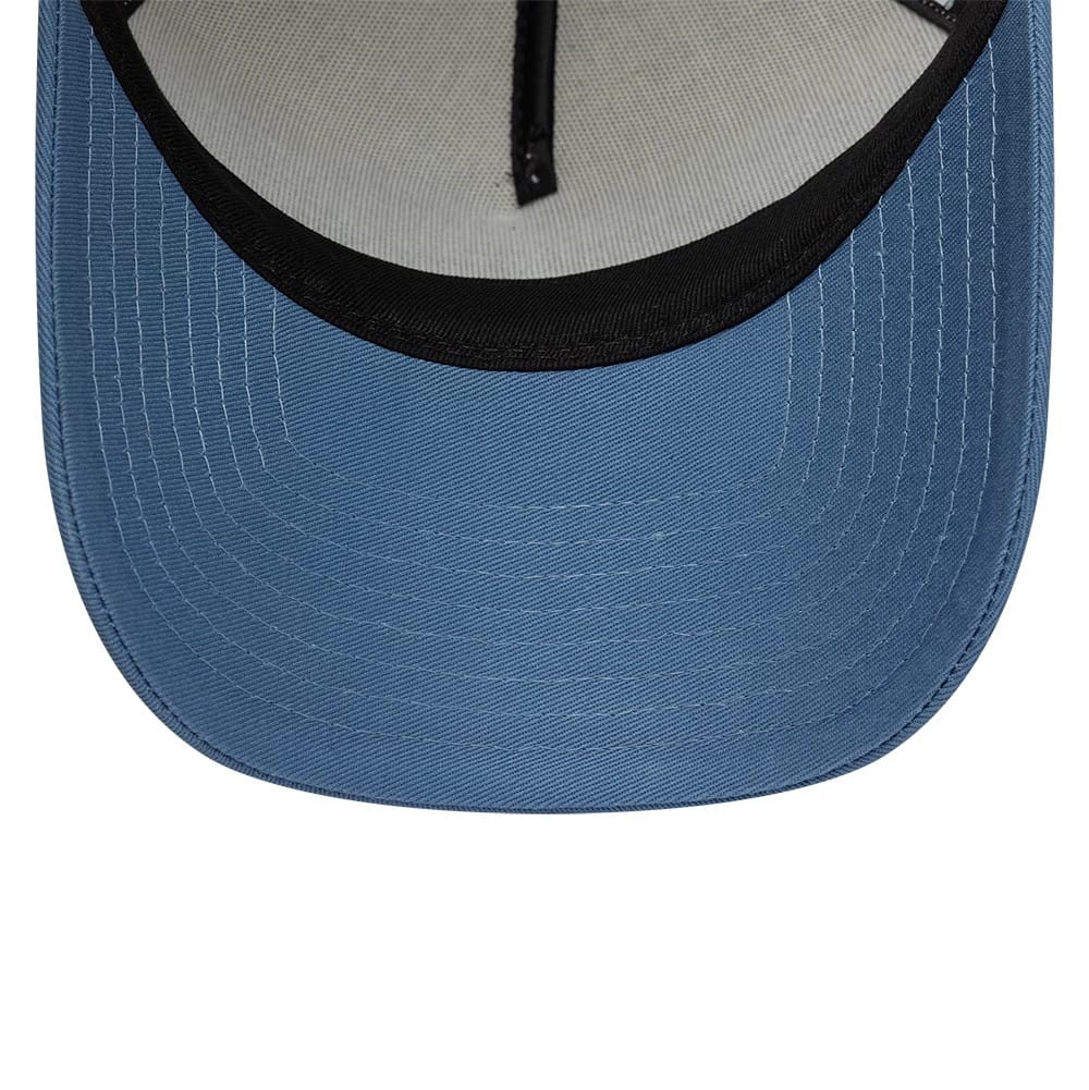 Pictured is this Carlos Sainz Team Fifty5 Contrast Visor 9FORTY A-Frame cap in cream. 5